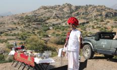 sujan jawai leopard camp jeep