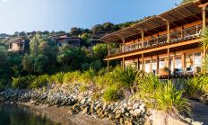 bayofmanycoves house3