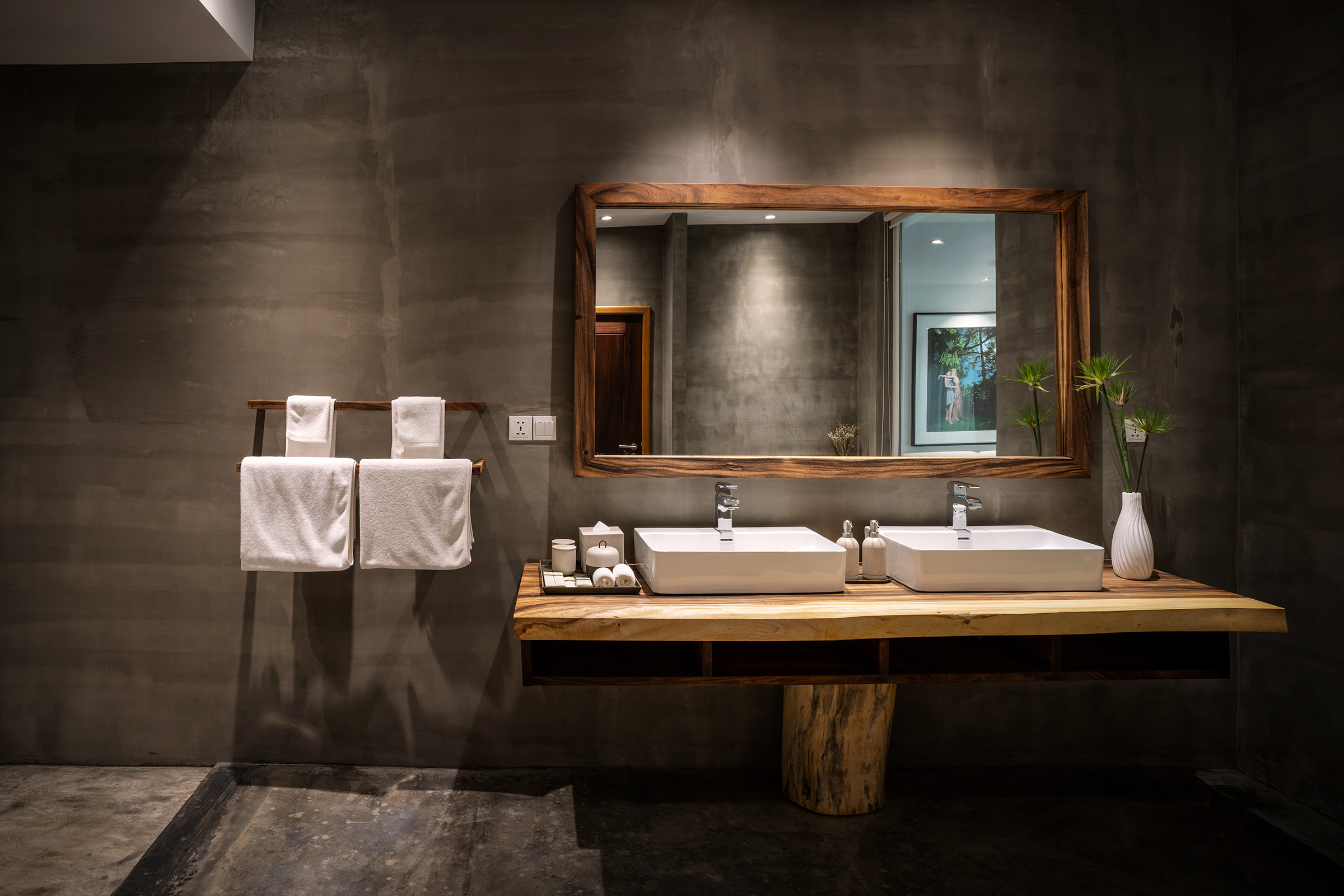 Farmhouse Resort & Spa