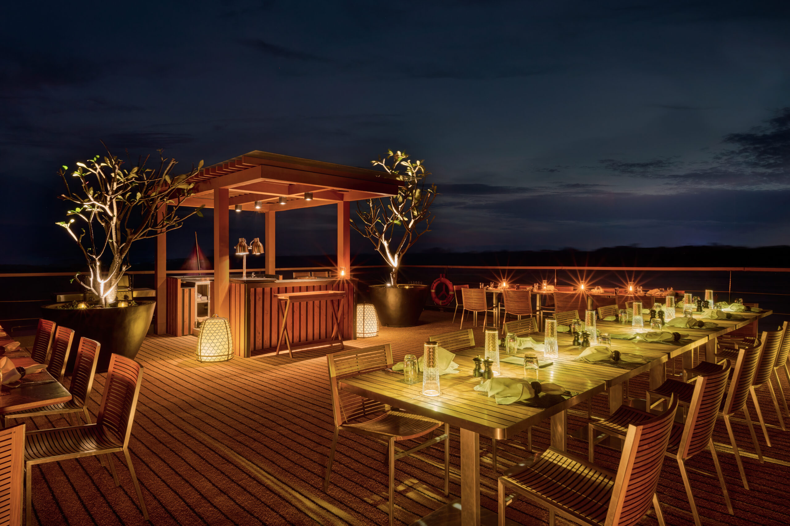 Aqua Mekong, Bruce Vincentiis