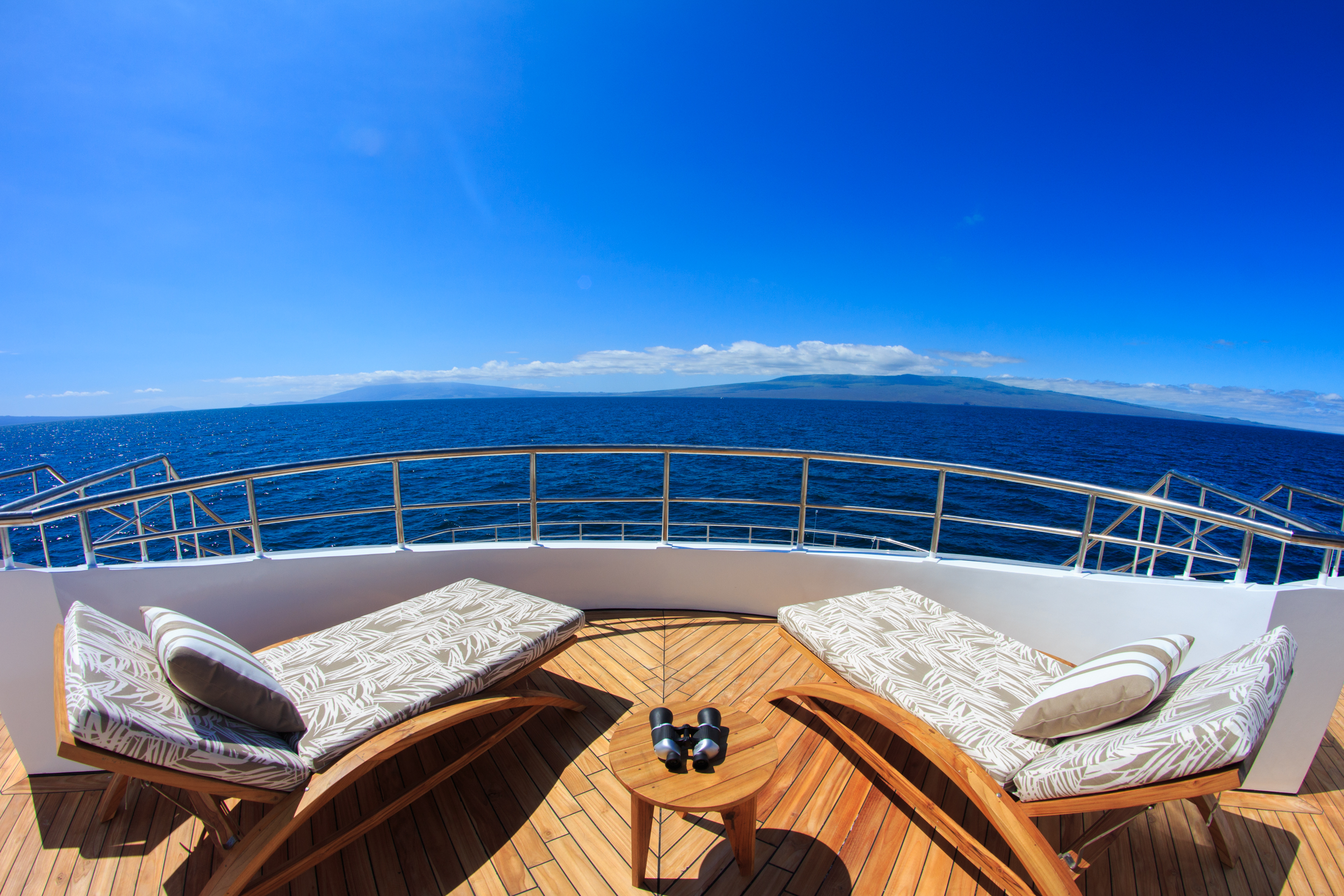 Golden Galapagos Elite