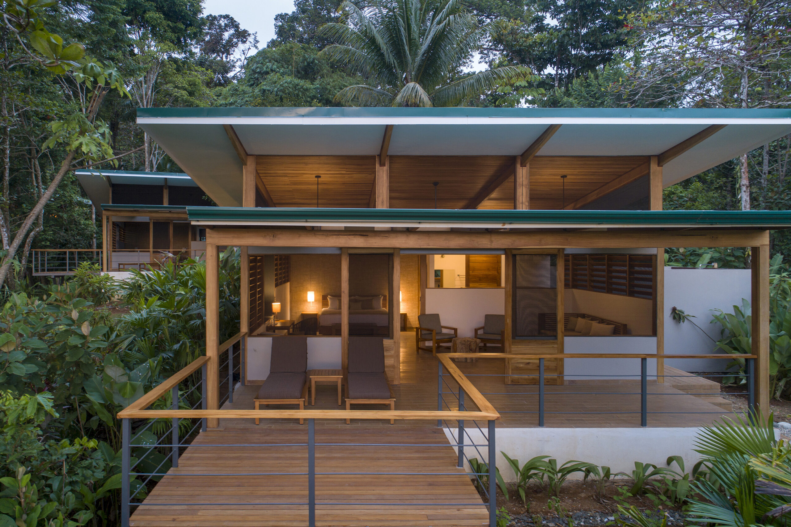 El Remanso Lodge, Andres Garcia Lachner