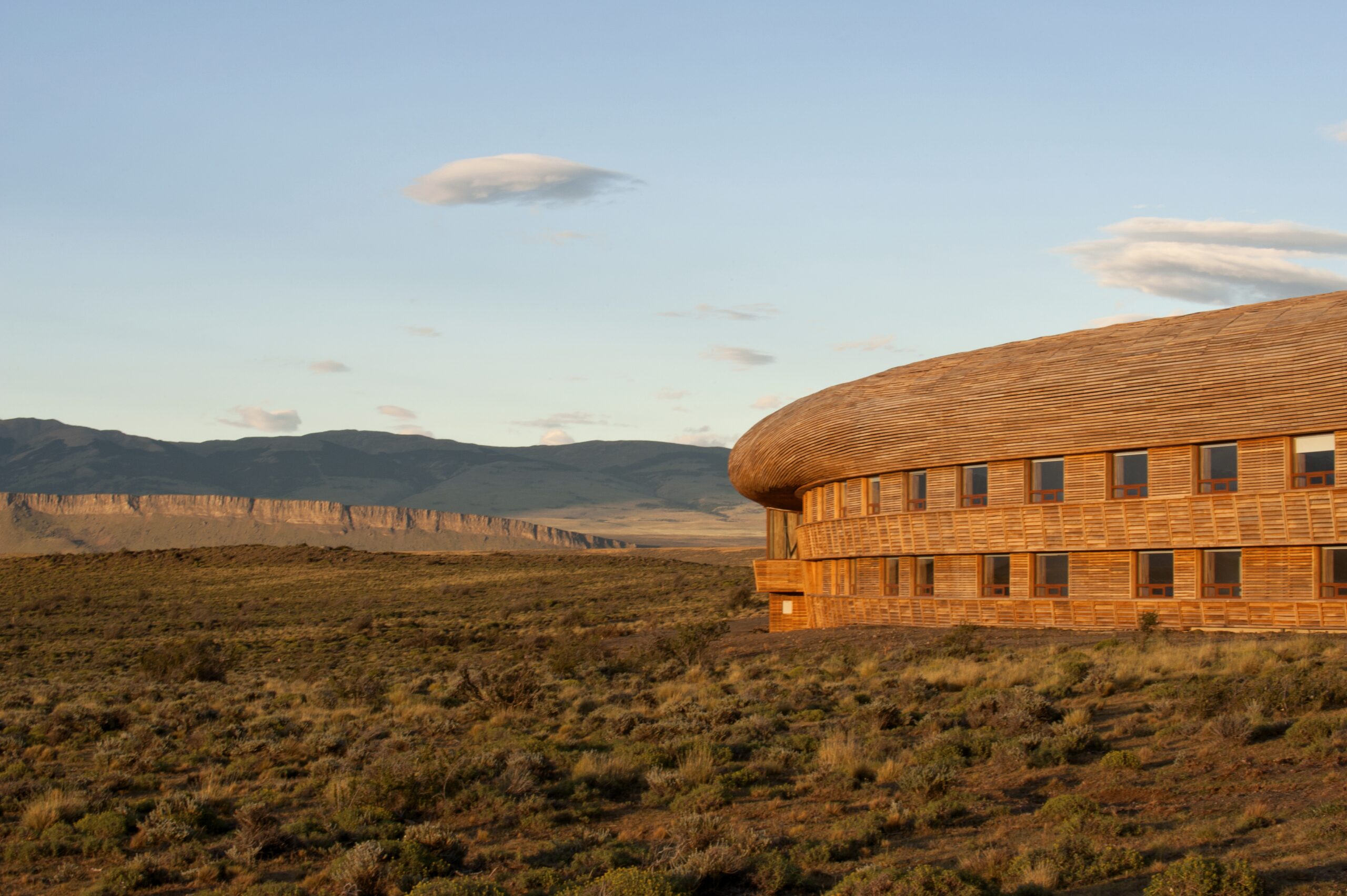 Tierra Patagonia, Pia Vergara