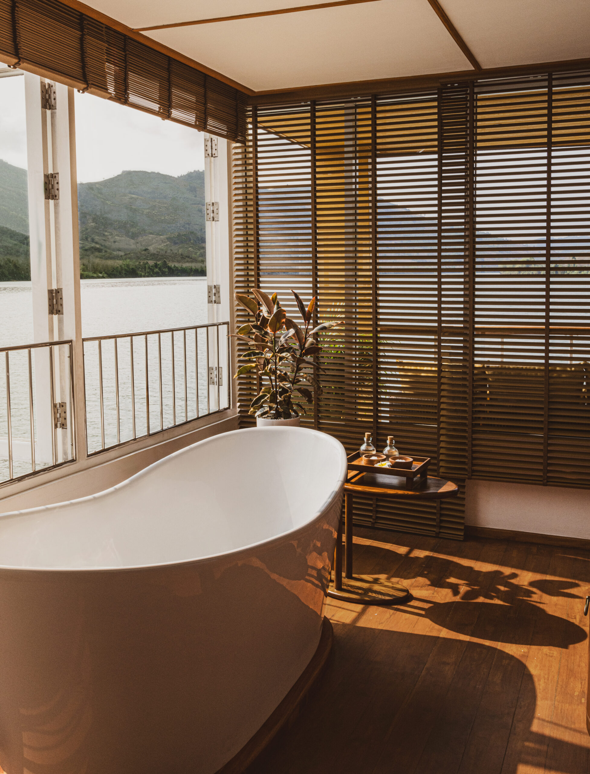 Mekong Kingdoms Bohème