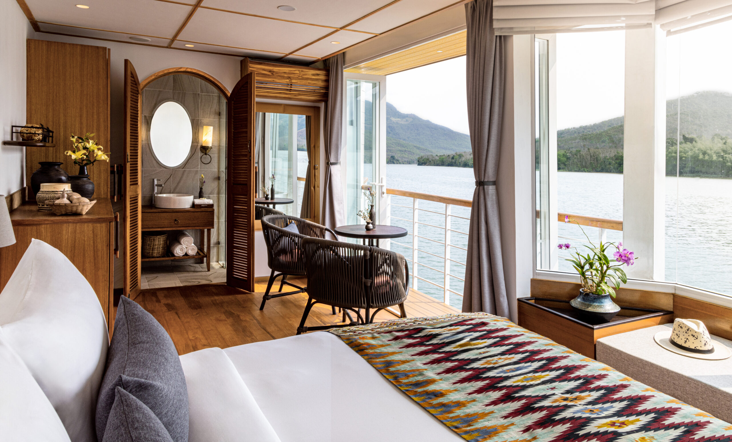 Mekong Kingdoms Bohème